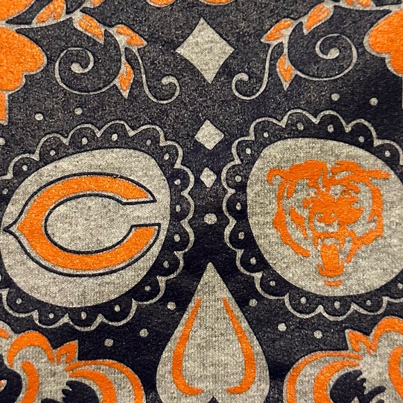 Chicago Bears Sugar Skull Gray Crewneck Sweatshirt Sz 2XL Very HTF - Picture 3 of 8